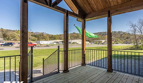 オーチャードハウス 木戸脇果樹園オーチャードハウス›施工実績›木造建築› Oak Village